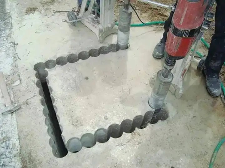 تخريم أرضية بمعدتين كور دريل لتسريع العمل. - كور دريل مصر لقص وتخريم الخرسانة