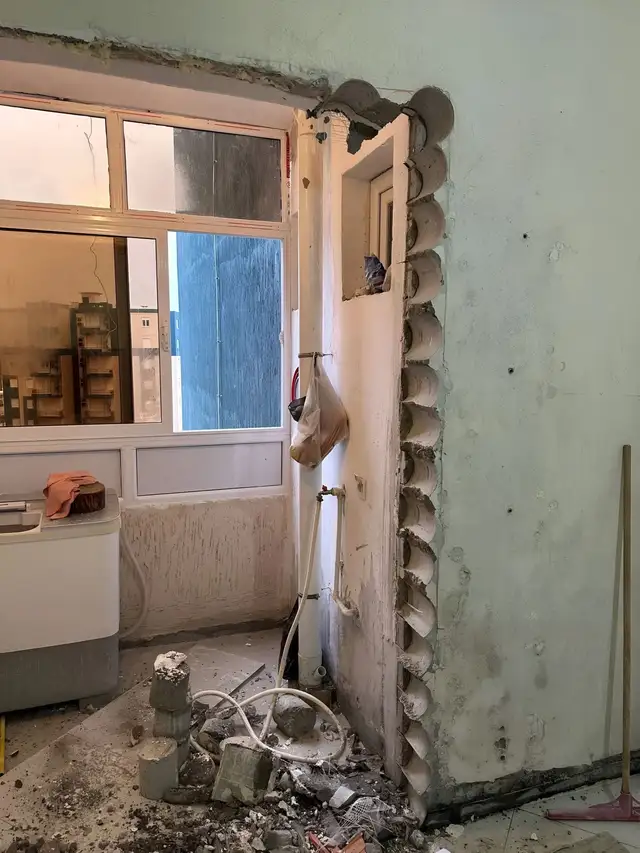 صورة توضيحية لمقال تدعيم الفتحات الخرسانية بعد القص | دليل مختصر للسلامة الإنشائية عن قص وتخريم الخرسانة بالكور دريل